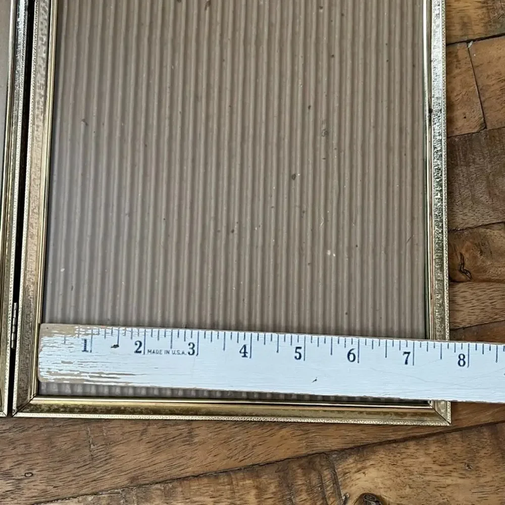 Vintage Hinged Double Picture Frame 7.25